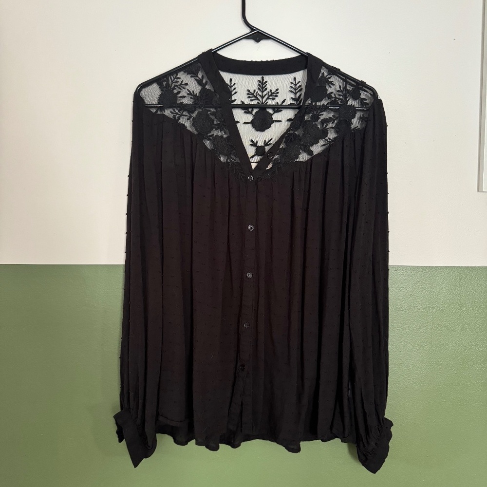 Entro Flowy Black Lace Women's Top size M